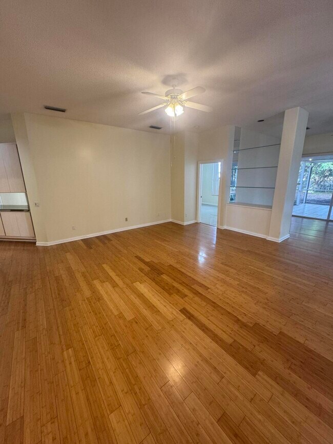 Building Photo - 900 Bear Island Cir