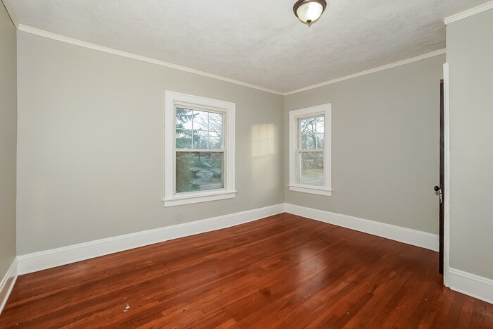 Building Photo - 12996 Cedar Rd