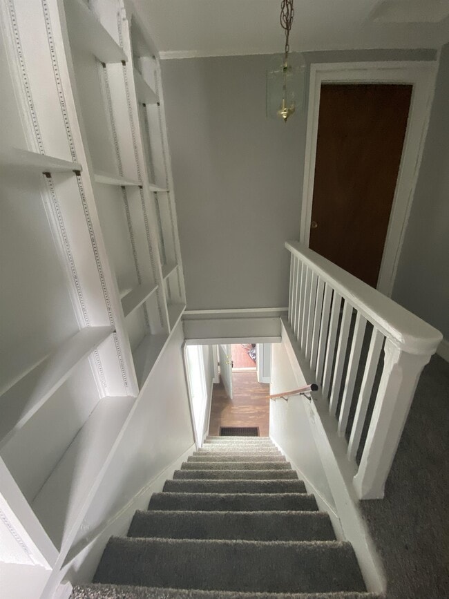 Building Photo - 292 11th St