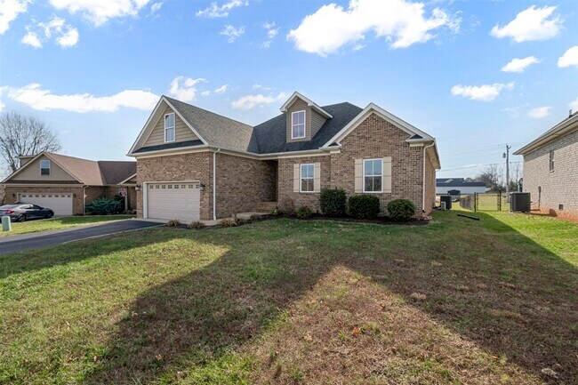 Building Photo - 457 Adalynn Cir