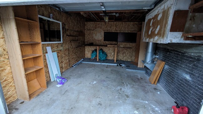 Building Photo - 807 E F St