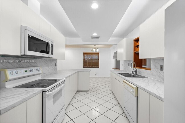 Building Photo - 11620 SW 179th Terrace