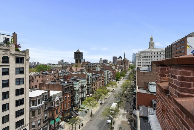 Building Photo - 271 Dartmouth St