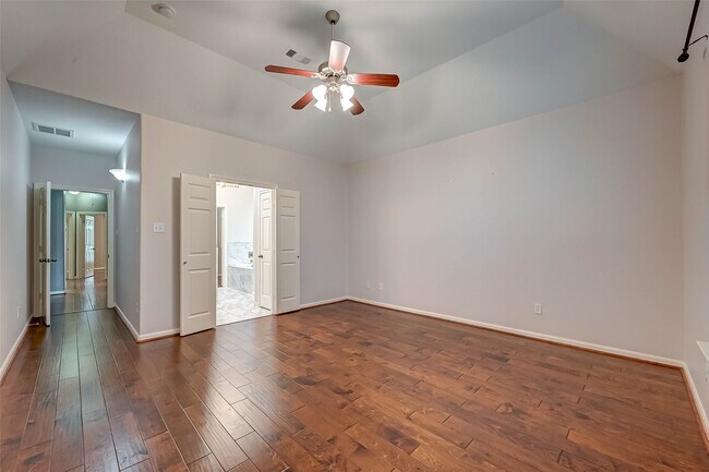 Building Photo - 987 Arbor Crossing