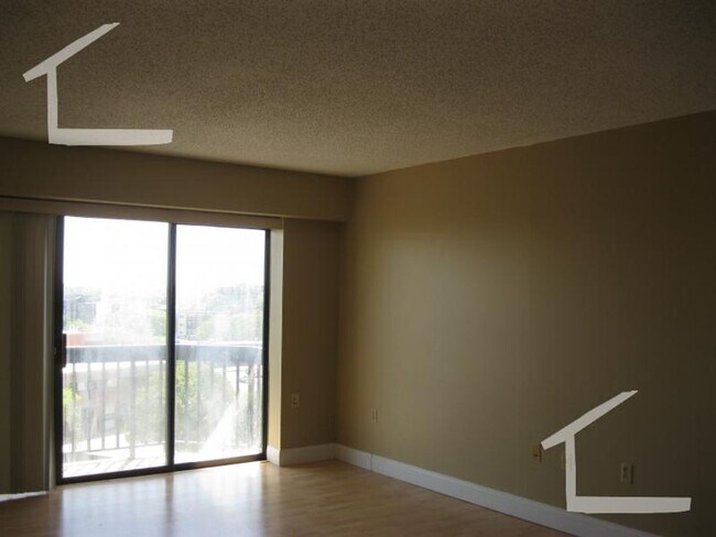 Building Photo - Luxury Allston 2 Bed