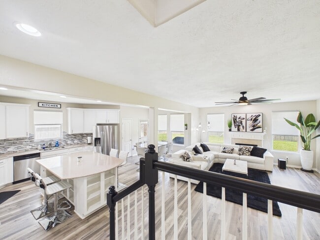 Building Photo - 9426 Russeff Field Ln
