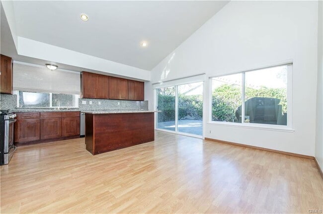 Building Photo - 3481 Eboe St