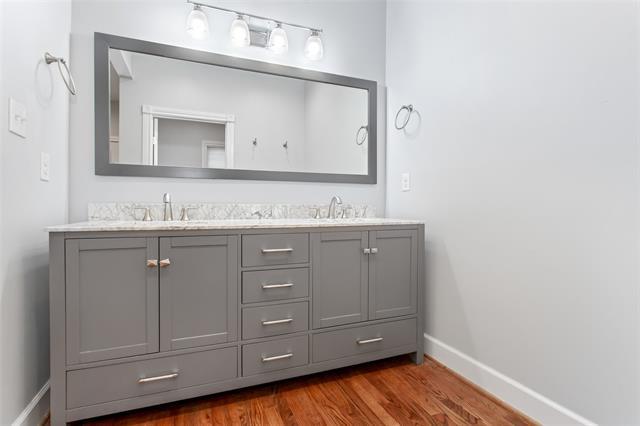 Building Photo - 5327 Worth St