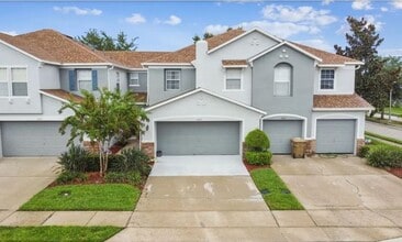 Building Photo - 2403 Hassonite St