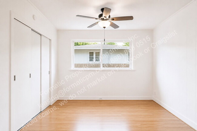 Building Photo - 3018 Alencastre Pl