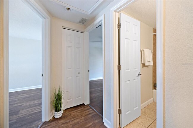 Building Photo - 960 Highland St