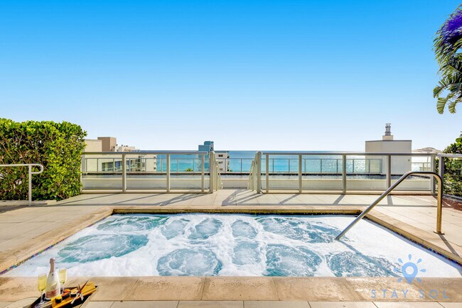 Building Photo - 777 N Ocean Dr
