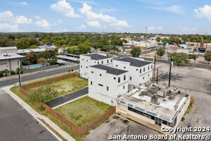 Building Photo - 3216 N Elmendorf St