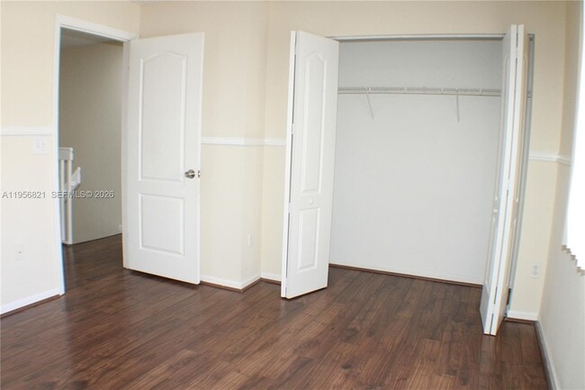 Building Photo - 4704 NW 57th Pl