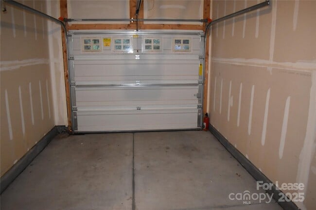 Building Photo - 2752 Sawbridge Ln