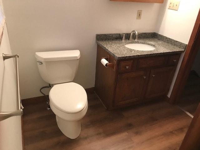 2nd Floor Full Bath - 25 Winspear Rd