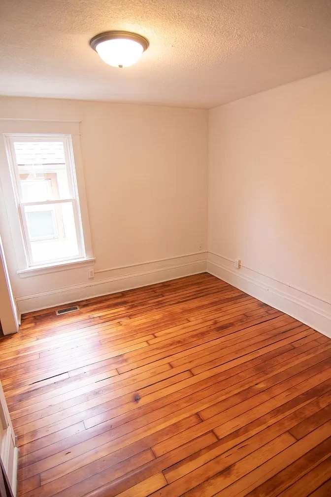 Bedroom 1 - 1922 Jefferson St NE