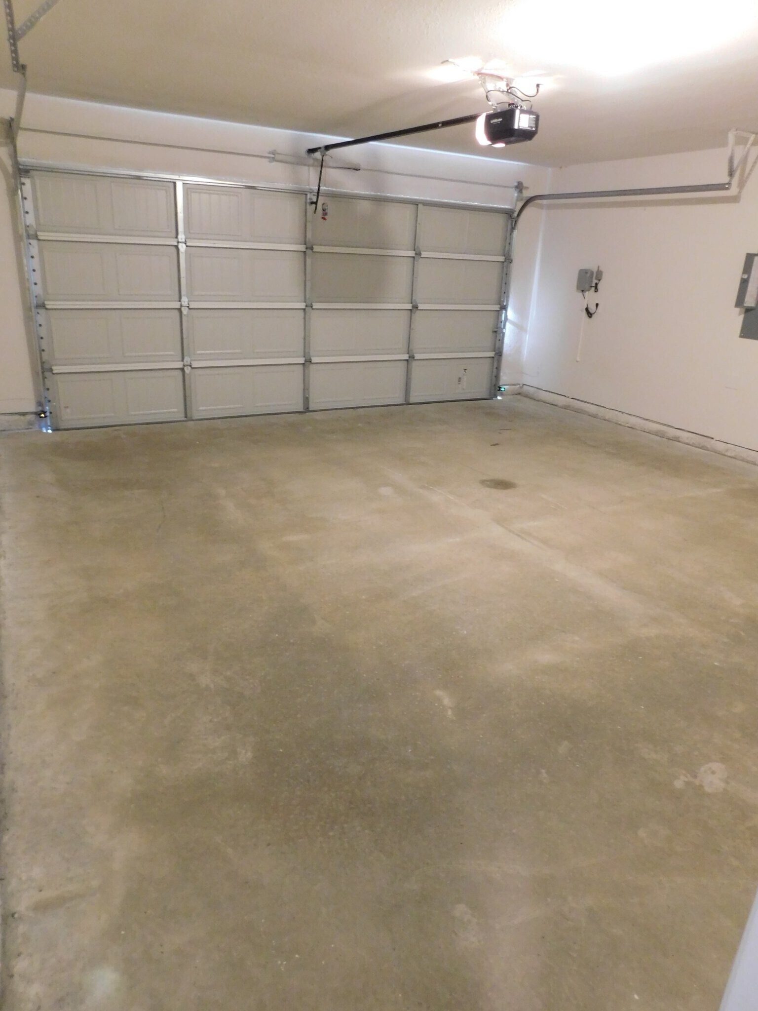 Building Photo - 849 Wild Rose Wy