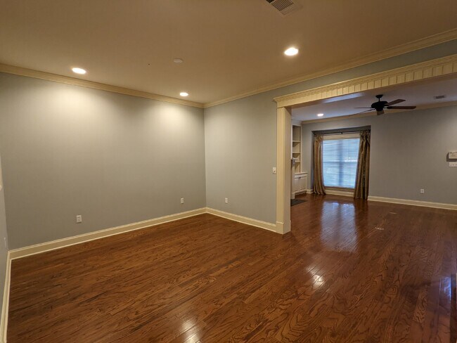 Building Photo - 103 Private Rd 3085