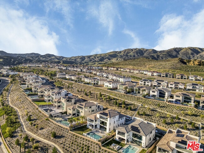 Building Photo - 20248 Willoughby Ln