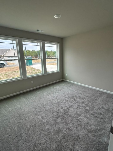 Building Photo - 401 Grand Oaks Dr