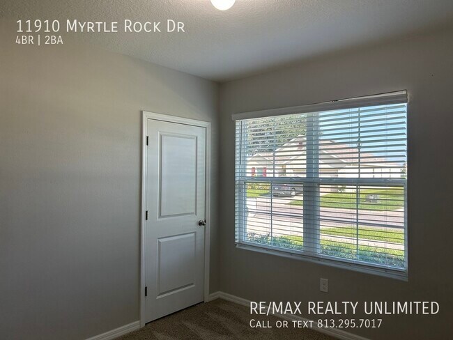 Building Photo - 11910 Myrtle Rock Dr