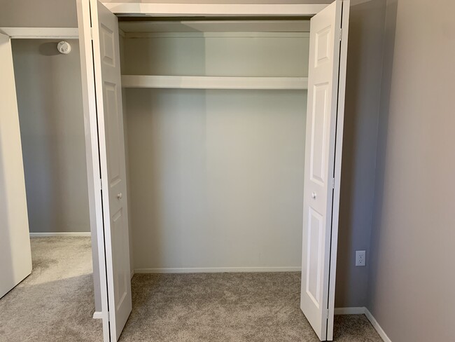 Bedroom #2 Closet - 7359 Hickory Log Cir