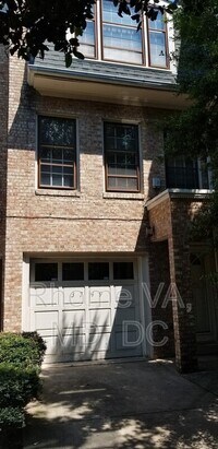 Building Photo - 3749 Kanawha St NW