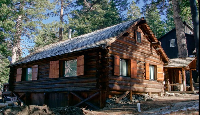 Building Photo - Discover Your Mammoth Haven in Old Mammoth...