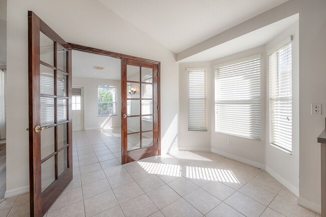 Building Photo - Brandon - 3 Bedroom 2 Bath Home in Gated C...