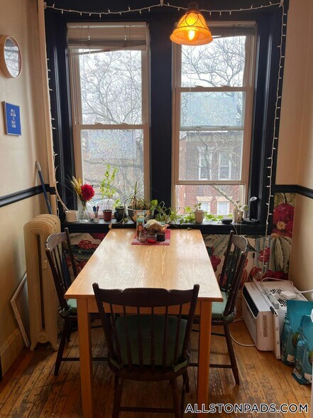 Building Photo - 28 Quint Ave