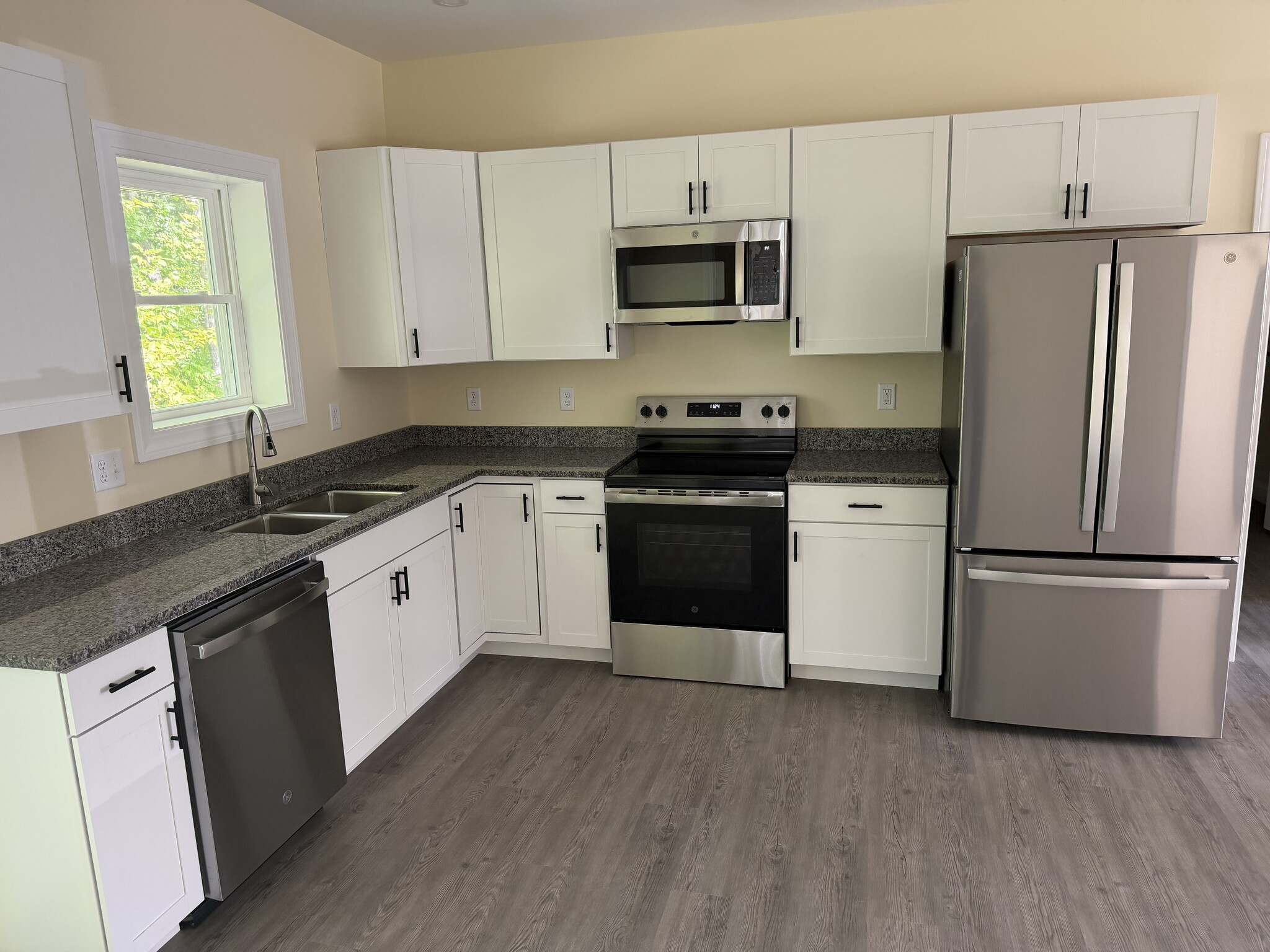 Kitchen - 150 Park St