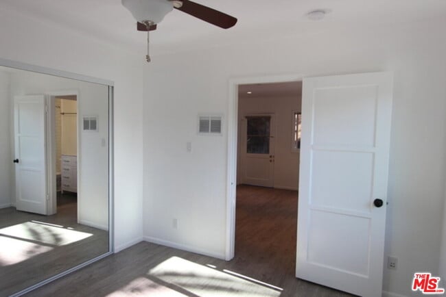 Building Photo - 408 Pershing Dr