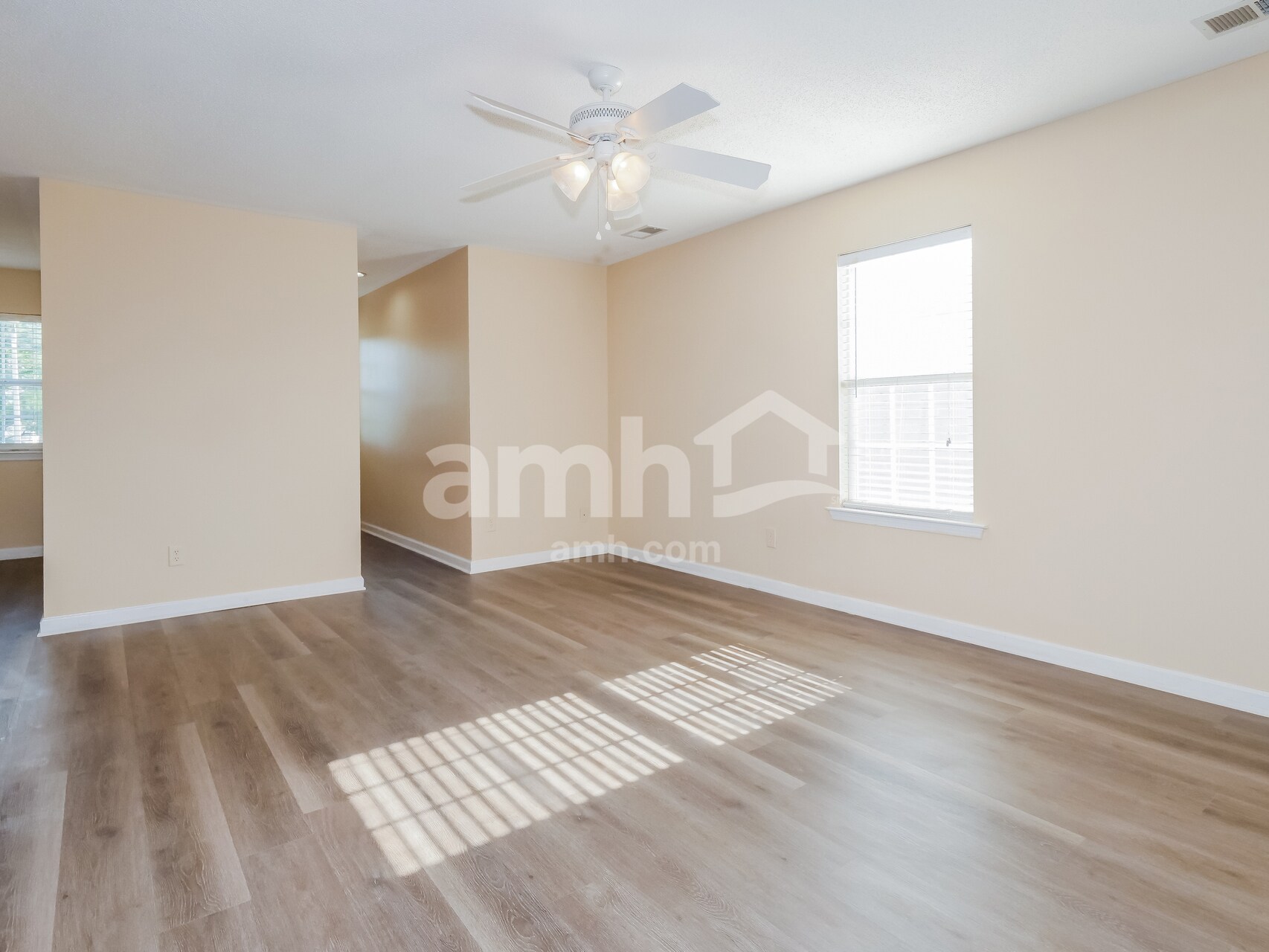 Building Photo - 11642 Mahogany Dr