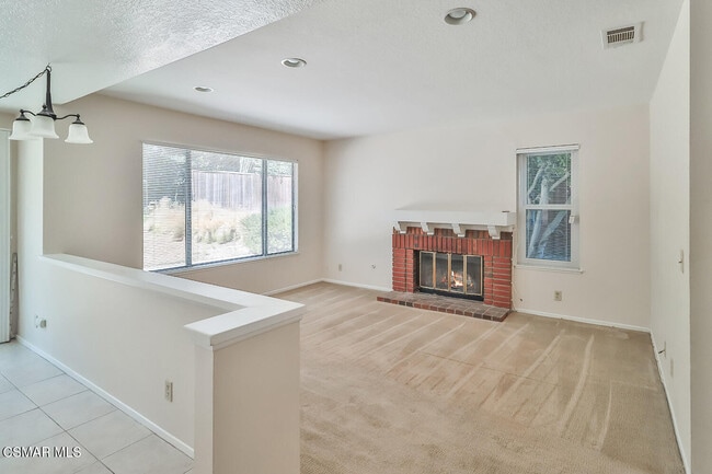 Building Photo - 2155 Meadow Brook Ct