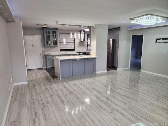 Building Photo - 61-55 98th St