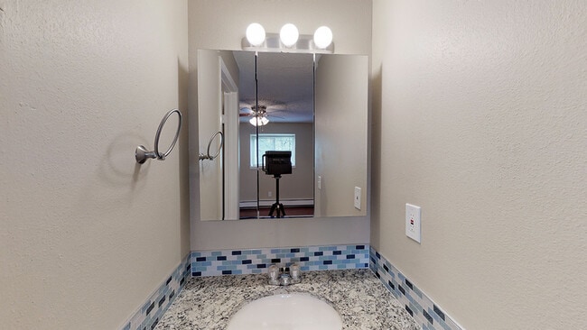 wh_980sdexter_unit30_476sf_bath2_1200x675 - Apex 980