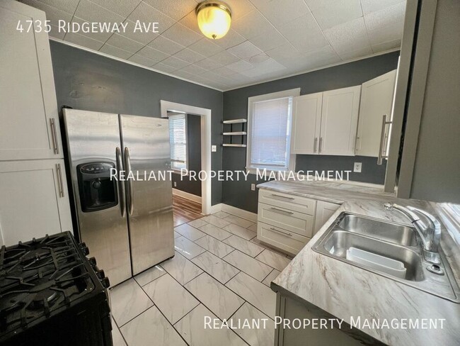 Building Photo - 4735 Ridgeway Ave