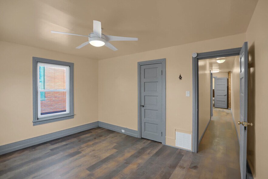 Bedroom 3 - 844 Memorial Ave