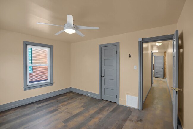 Bedroom 3 - 844 Memorial Ave