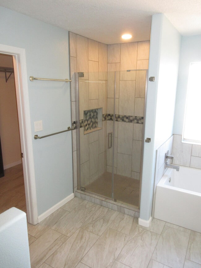 Building Photo - 5351 Feather Rock Pl NW