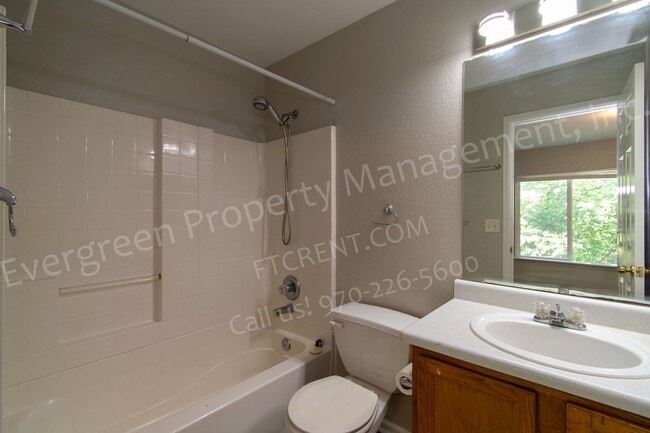 Building Photo - 3326 Warren Farm Dr