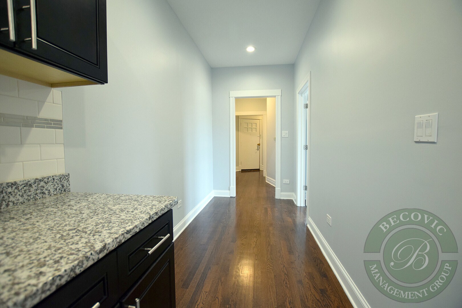 Building Photo - 4707 N Albany Ave