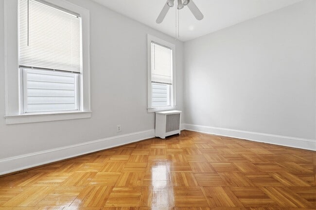 Building Photo - 211 McAdoo Ave