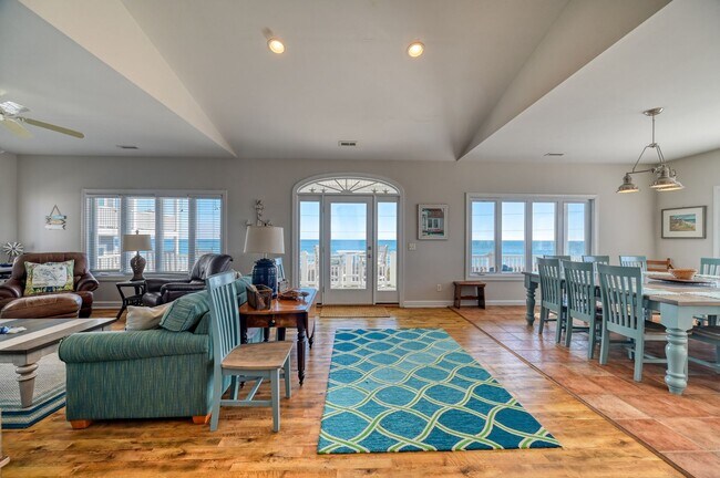 Building Photo - OFF-SEASON FURNISHED MONTHLY RENTAL STARTI...