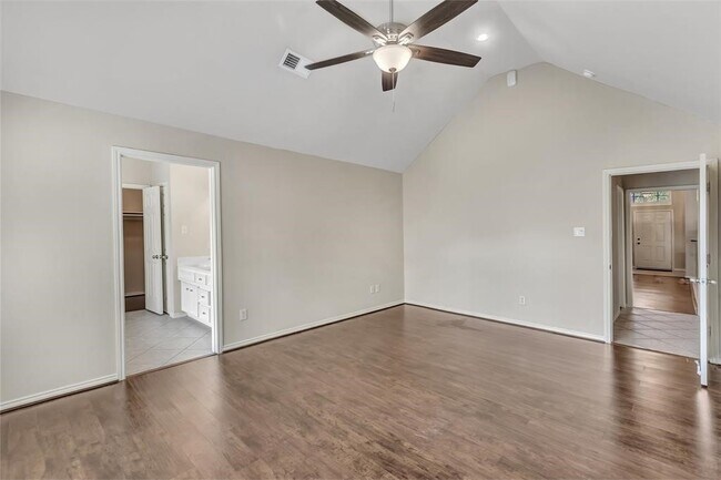 Building Photo - 15814 Finwood Ln