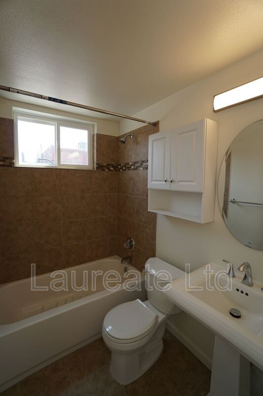 Building Photo - 1118 Rosemary St