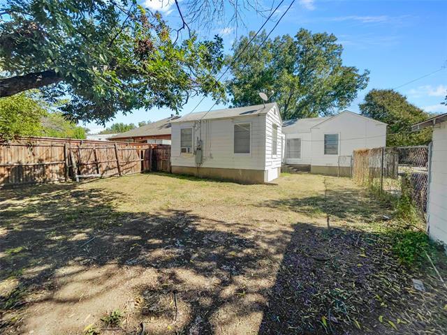 Building Photo - 4924 Penrose Ave