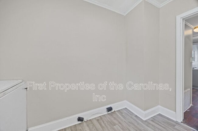 Building Photo - 103 Culp St