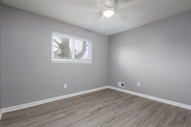 Building Photo - 13679 Sidonie Ave